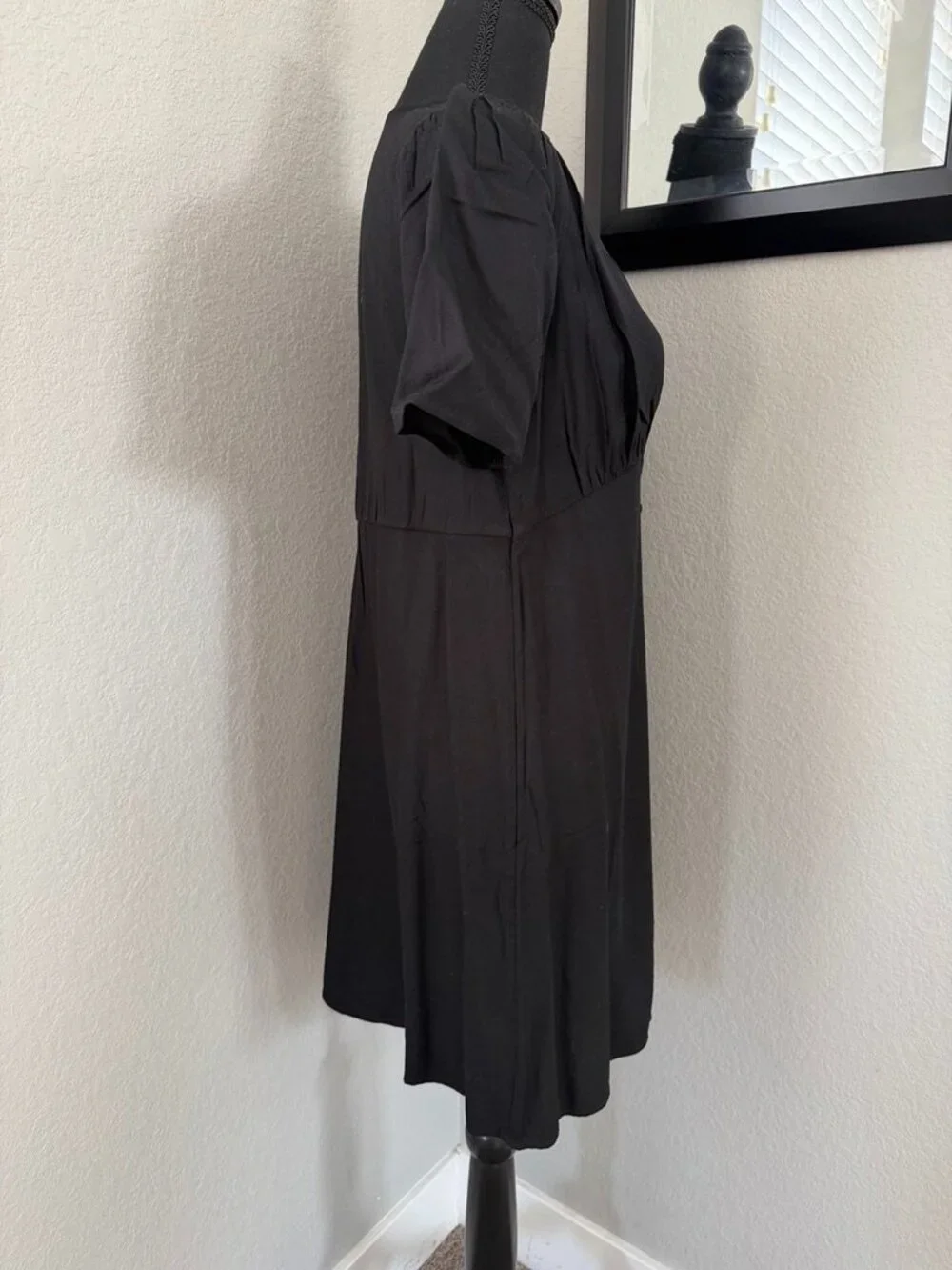 OLD NAVY Button Down Crepe Mini Dress Black Small NWT - Picture 3 of 10
